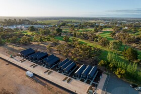 Par Five Shacks