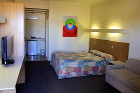 Opal Inn