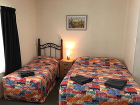 Hello Adelaide Motel & Apartments