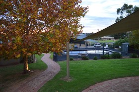 Loxton Community Hotel Motel