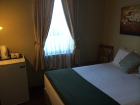 Anchorage Seafront Hotel