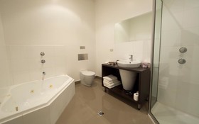 Ikon Hotel