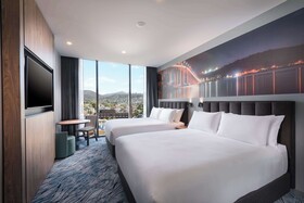 DoubleTree by Hilton Hobart