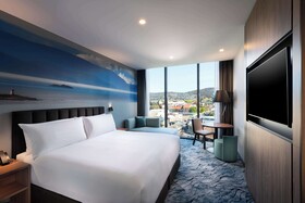 DoubleTree by Hilton Hobart