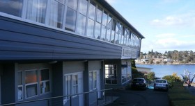 Leisure Inn Waterfront Lodge