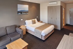 Foreshore Hotel