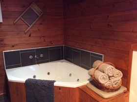 Mole Creek Holiday Village