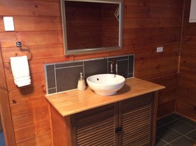 Mole Creek Holiday Village