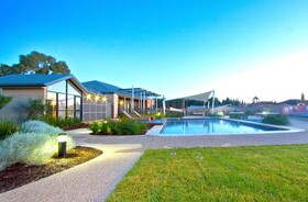 Ramada Resort Seven Mile Beach