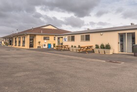 Seasonal South Motel & Function Centre