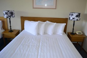 Sunnymead Hotel