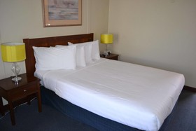 Sunnymead Hotel