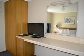 Sunnymead Hotel