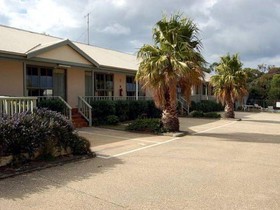 Sunnymead Hotel