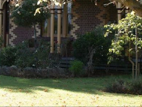 Tara House Bed And Breakfast