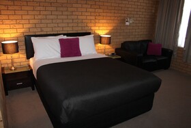 Avondel Motor Inn