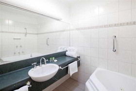 Best Western Crystal Inn