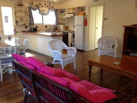 Beachwalk Cottage