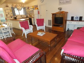 Beachwalk Cottage