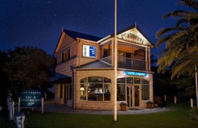 Boathouse Resort Motel