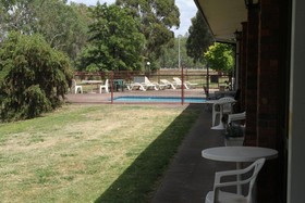 Bonnie Doon Hotel