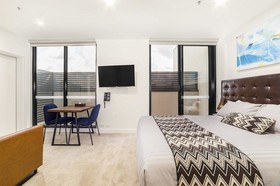 Whitehorse Apartment Hotel