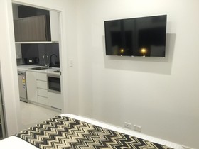 Whitehorse Apartment Hotel