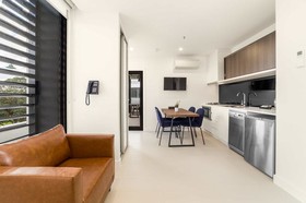 Whitehorse Apartment Hotel