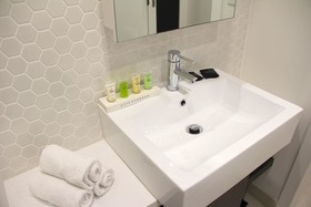 Whitehorse Apartment Hotel