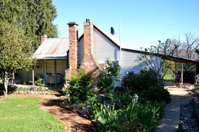 Tre-vista Lane Retreat