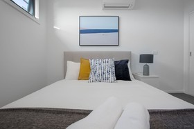 Trendy Sweet Home In Blackburn South