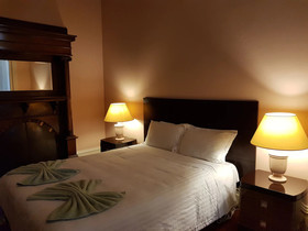 Madden's Commercial Hotel