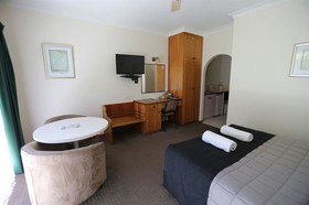Manifold Motor Inn