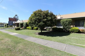 Manifold Motor Inn