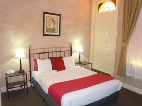 Central Springs Inn