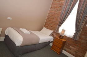 Central Springs Inn