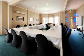 Central Springs Inn