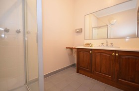 Central Springs Inn