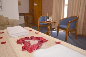 Central Springs Inn