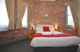 Central Springs Inn