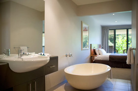 Lake Daylesford Lodge