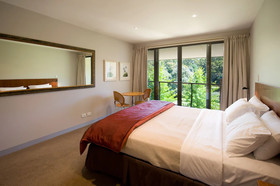 Lake Daylesford Lodge