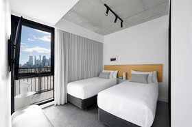 Nesuto Apartment Hotel Docklands Melbourne