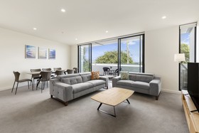 Ellia Doncaster Apartment