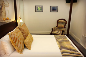 Cocknbull Boutique Hotel