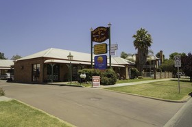 The Settlement Historic Hotel