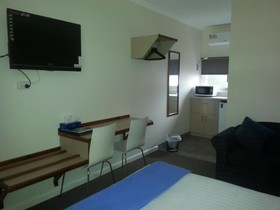 High Street Motel