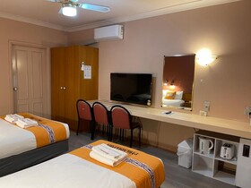 Philadelphia Motor Inn