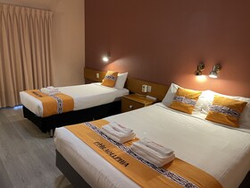 Philadelphia Motor Inn