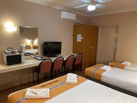 Philadelphia Motor Inn